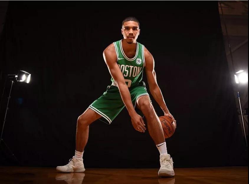 总能挺身而 总能挺身而